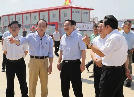 江西省省长易炼红莅临上；；；；evictor伟德官网南昌项目建设现场调研